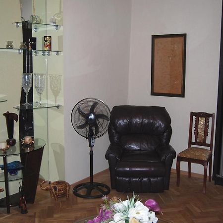 Center Apartment Tbilisi Luaran gambar