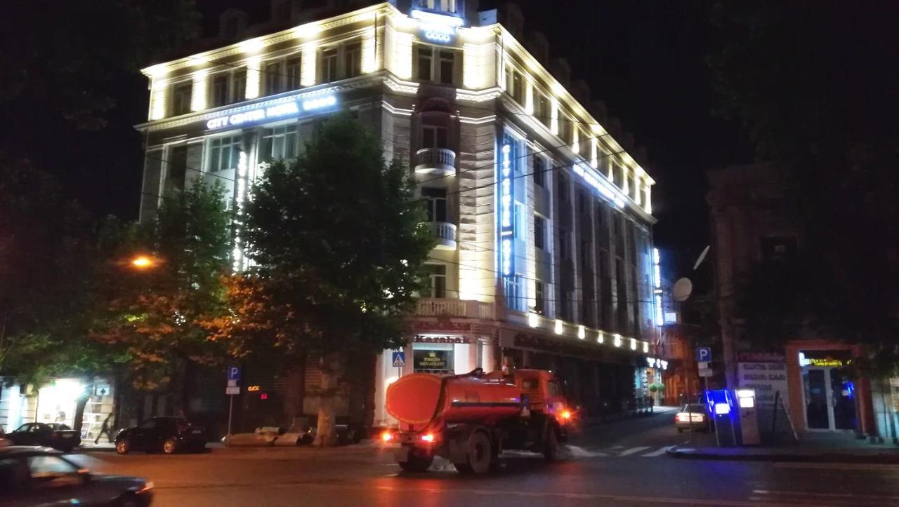 Center Apartment Tbilisi Luaran gambar