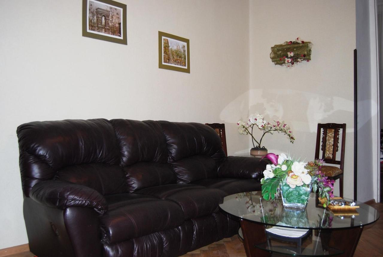 Center Apartment Tbilisi Luaran gambar